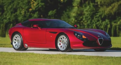 Alfa Romeo's take on the Dodge Viper has one very odd feature that stands out