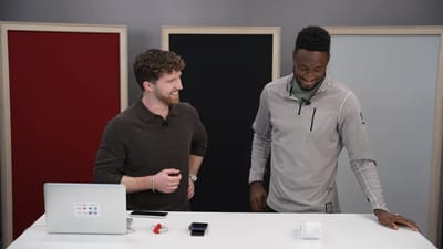 marques-brownlee-tests-whether-apple-pay-can-work-on-a-locked-iphone