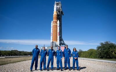 Experts warn of issue with NASA rocket set to take astronauts to the Moon for the first time in 50 years