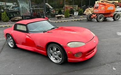 Employee that took Dodge Viper off sign after 28 years shares astonishing images of interior