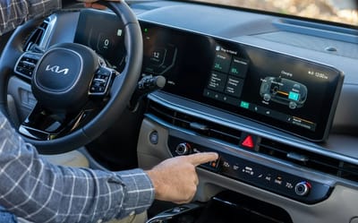 Some cars have started getting rid of Android Auto and this is why