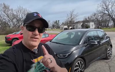 Man bought a BMW i3 REx for $6k due to potential engine damage but he finds it’s absolutely fine