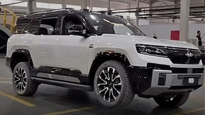 chinese-suv-byd-lift-wheels-video