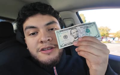 Man putting $5 a day into Bitcoin shows what it's like now he's 429 days in