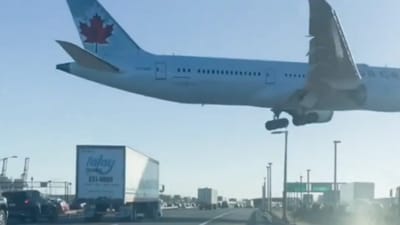 People are saying Newark Liberty Airport's Runway 29 needs a redesign after video shows how close Boeing 787 comes to traffic when landing