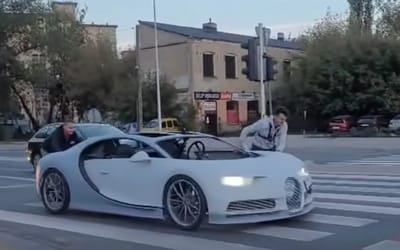 polish-guys-bugatti-chiron-bicycle-pedal