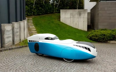 Just looking at pictures of the Bülk Distance Velomobile you probably can't tell what it actually is