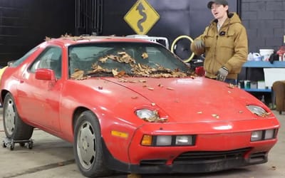 Detailer found 1985 Porsche 928 sitting in the woods for years and shouts when he discovers its secrets