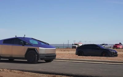 Tesla Cybertruck took on a Lamborghini Urus in Texas for the ultimate gas vs electric drag race and it was pure domination