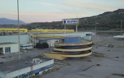 This guy snuck inside an abandoned car factory with massive assembly halls and it was like a time capsule