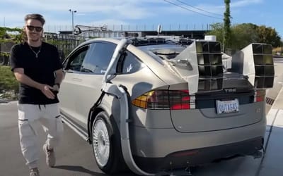 Modern ‘Back to the Future’ DeLorean time machine is actually a Tesla Model X