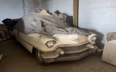 1956 Cadillac Eldorado so filthy it changed color, washed for first time in 20 years