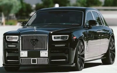 Shaq added a $1.5M ‘Superman’ Rolls-Royce Phantom to his collection
