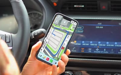 This free app lets you mimic Apple CarPlay in any vehicle even if it's not built in