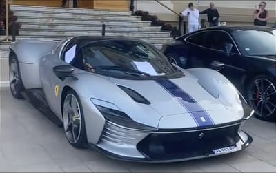 casino-square-in-monaco-open-air-showroom