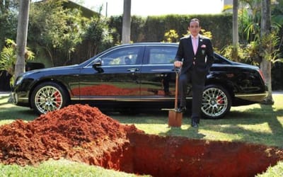 billionaire-who-buried-his-bentley-won-big-advertising-award