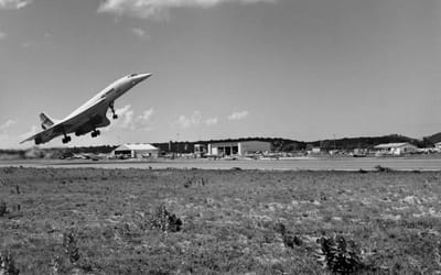 The day Concorde stole the spotlight from Air Force One with a supersonic Mach 2 entrance in the Caribbean