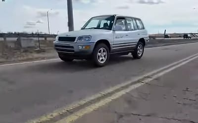 Man got himself a 25-year-old first-generation Toyota RAV4 EV made in response to a California mandate and is overjoyed with it