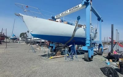 Couple bought a barnacle covered abandoned yacht in California for $57k and five months later it was valued at $225k