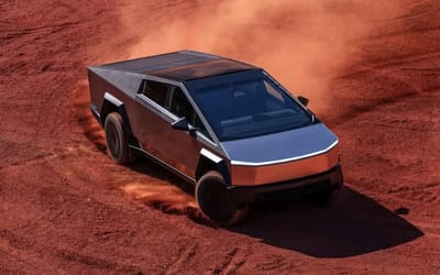 man-driven-cybertruck-six-months-says-tesla-better-than-everything