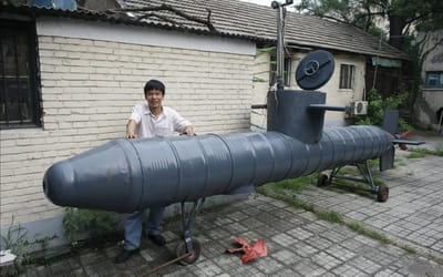This Chinese farmer spent 10 years building his own submarine in his backyard and it actually works