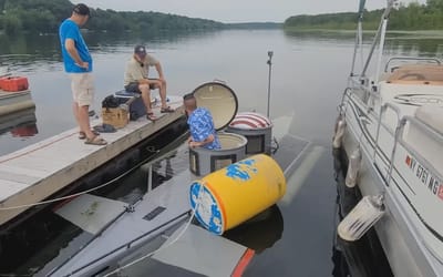 new-york-youtuber-scared-local-woman-with-diy-electric-submarine