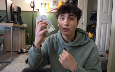 US man spends 8 months flipping cars to afford lifelong dream car then flies 2,853 miles alone to Wyoming to meet seller