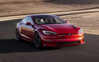 Elon Musk responds to video of Tesla Model S Plaid reaching record hypercar speed