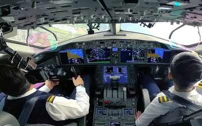 Etihad Boeing 787-10 cockpit footage captures every detail of Abu Dhabi night landing