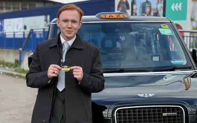 A 21 year old just conquered the hardest taxi test in the world proving London roads belong to its black cab drivers