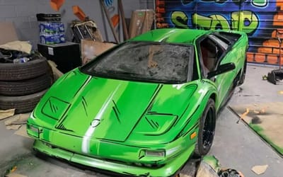 Fake Lamborghini Diablo on Facebook Marketplace is so different from a real Lambo it’s almost endearing