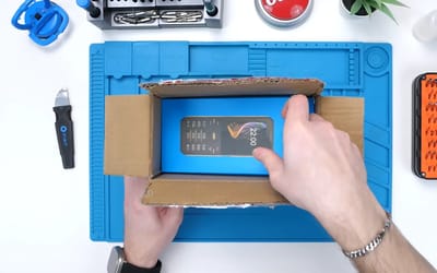 Canada man buys a fake iPhone 17 Pro Max and is left stunned at what turns up