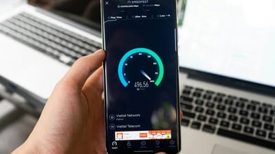 Man aiming to have the world's fastest internet shares a new speed test video