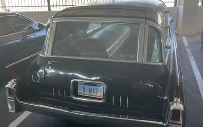 Gymgoer spots car at his gym with a coffin in the back and a very ominous license plate