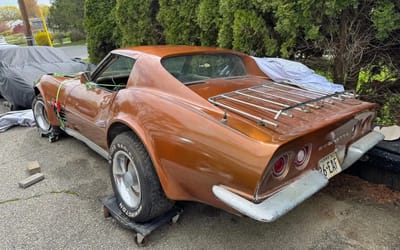 Man selling seven classic Corvettes parked in Maryland, all requiring restoration