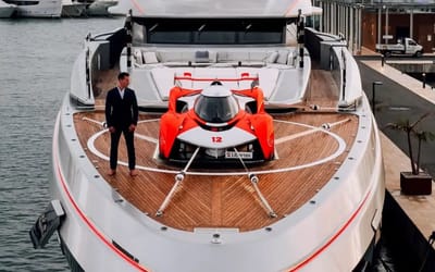 monaco-millionaire-with-mclaren-solus-gt-on-superyacht