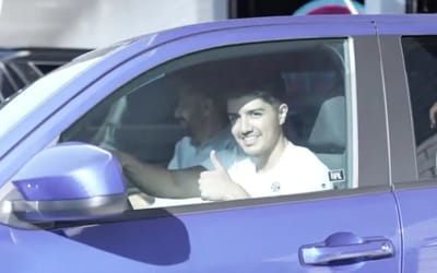 Dad of the year pulls off the ultimate surprise for son’s graduation in California, dream car delivered