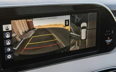 This is how to properly use the colored lines on your rear-view camera to parallel park like a pro