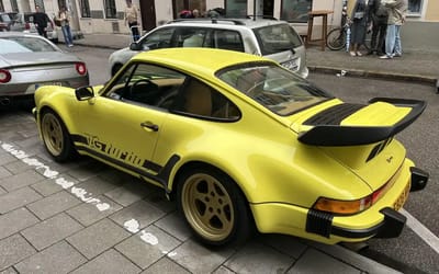 Father unsuspectingly sends son a picture of Porsche he saw parked on the street, son's jaw drops to the floor after he spots detail on it