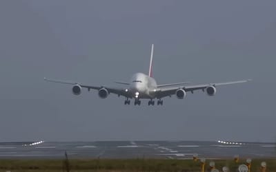 Pilots demonstrate extreme skill as they land humongous Airbus A380 on wet runway with expert technique