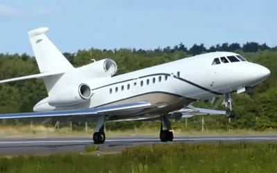 This is what it looks like inside Taylor Swift's luxurious $54M private jet with her specific customizations