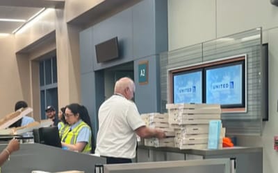 United Airlines pilot finds the perfect way to make it up to passengers after emergency landing