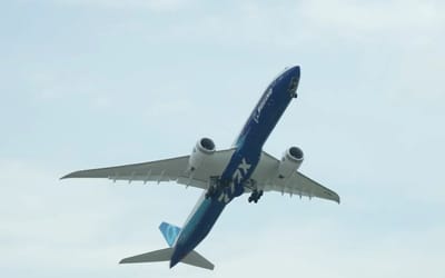 Boeing 777X takes off so vertically that you'll wonder if it's real or a figment of your imagination