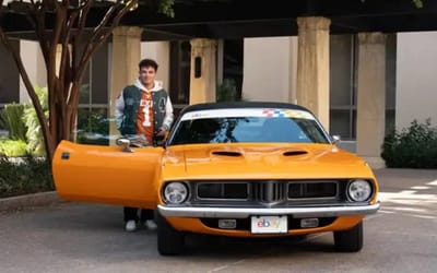 Lando Norris went to Grand Prix in modded Plymouth Barracuda