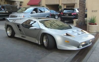 This is how a man managed to build a supercar out of fighter jets