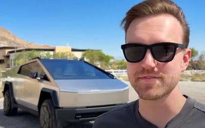 Huge Tesla fan in Vegas tries out the Cybertruck and then reveals why he decided not to buy one