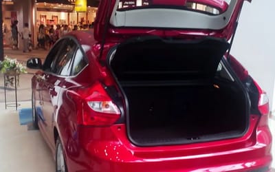 Ford owner finds hidden trunk escape and everyone thinks it's mind-blowing