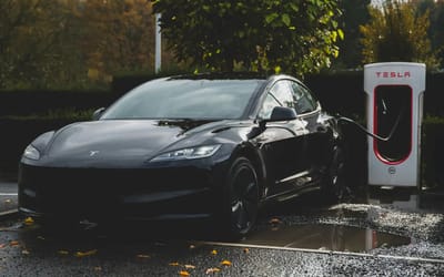 la-woman-checked-how-much-electricity-bill-went-up-after-buying-a-tesla