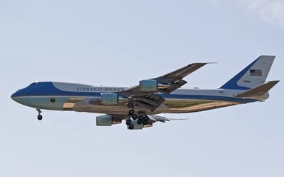 $400M Boeing given by Qatar to USA will have to be stripped of its luxury and have $1 billion spent on it