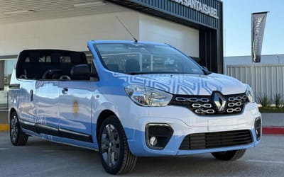 The strangest official vehicle ever made by a carmaker is this Renault Kangoo Limo